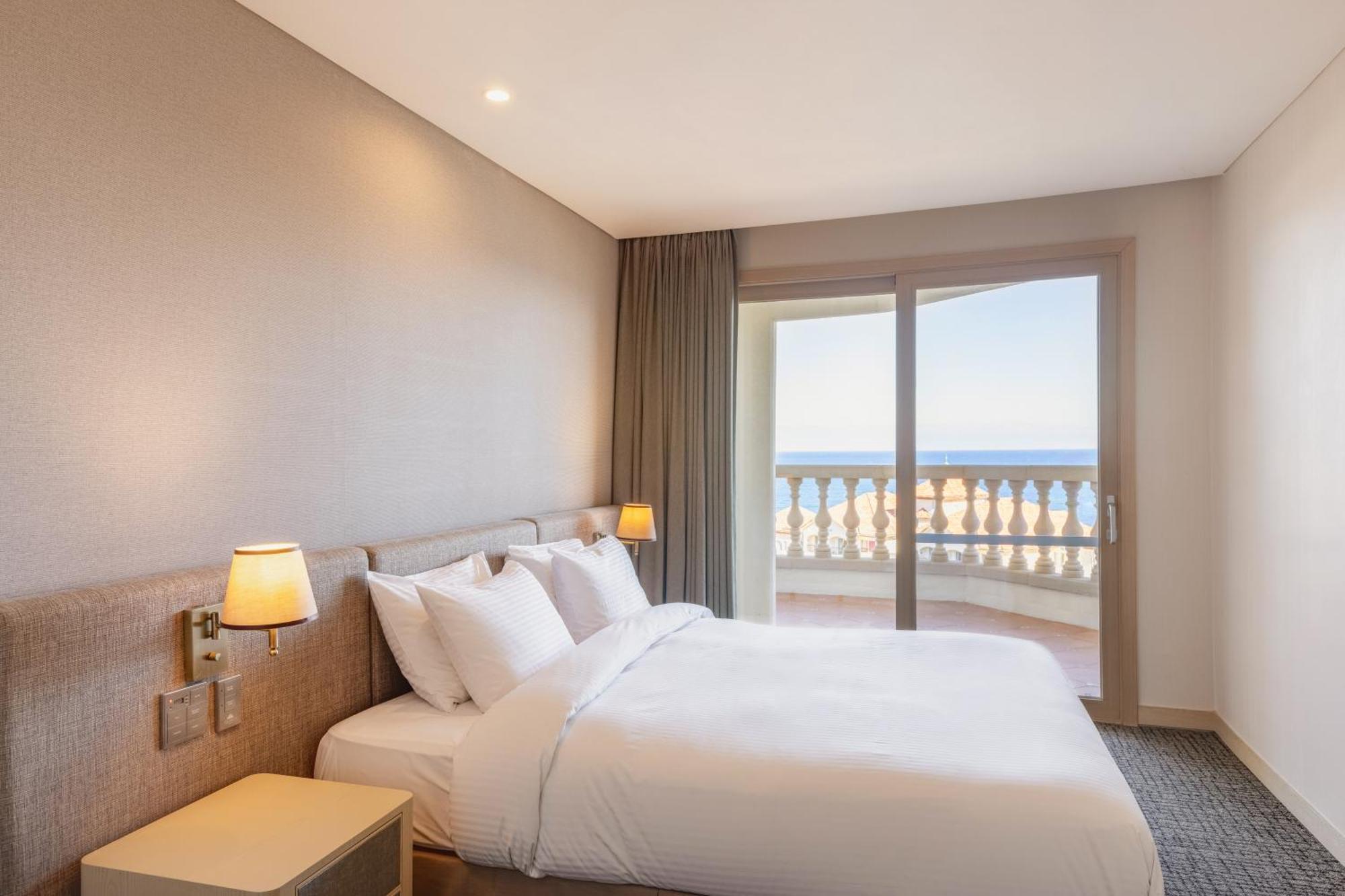 Sol Beach Yangyang Exterior photo