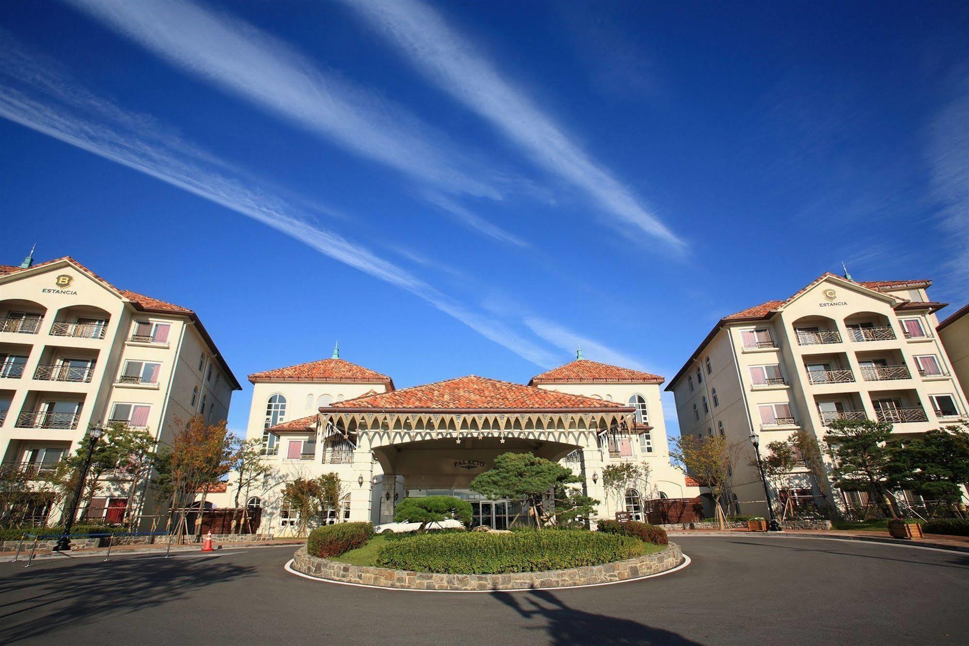 Sol Beach Yangyang Exterior photo